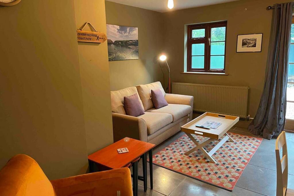 האברפורדווסט Cottage With Hot Tub In Pembrokeshire מראה חיצוני תמונה
