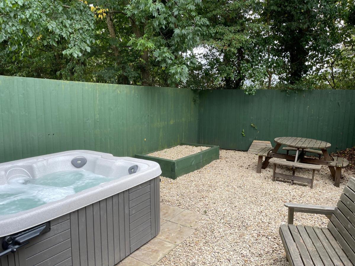 האברפורדווסט Cottage With Hot Tub In Pembrokeshire מראה חיצוני תמונה